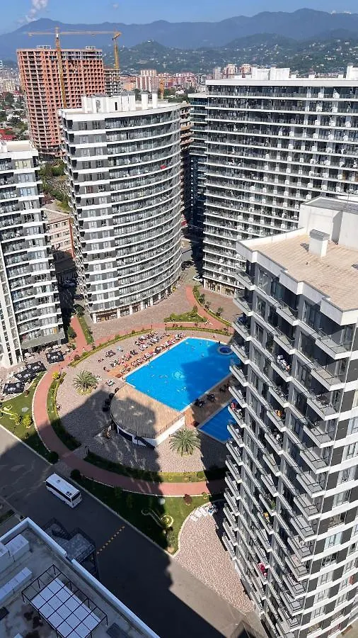 Апартаменты С Бассейном На Берегу Моря В Батуми Batumi