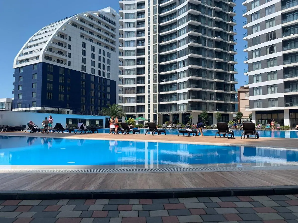 Apartment Апартаменты С Бассейном На Берегу Моря В Батуми